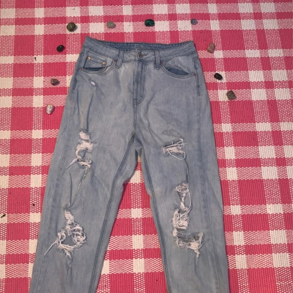 Distressed boyfriend jeans
